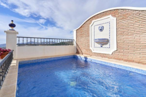 Apartment private swimming pool